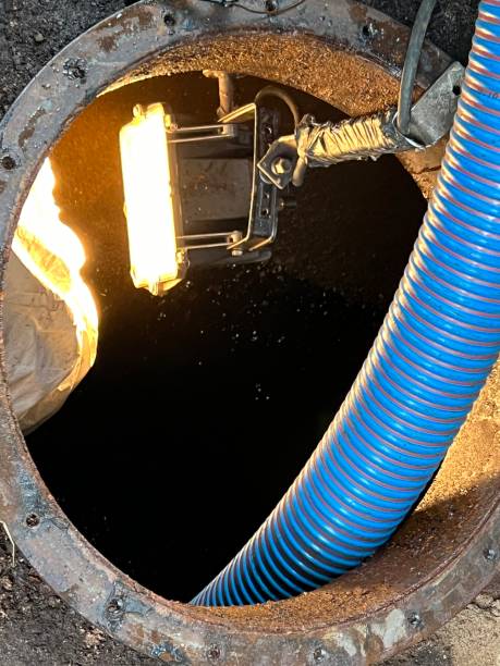 washing and making safe an old underground diesel tank